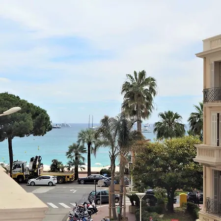 Appartement Vaneau Miramar Sea View *